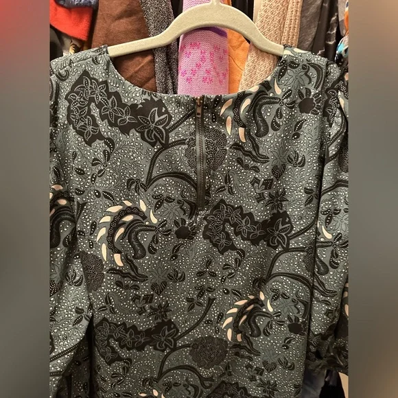 EUC MELLODAY GREEN BLUE PAISLEY TOP 2x - Picture 6 of 6